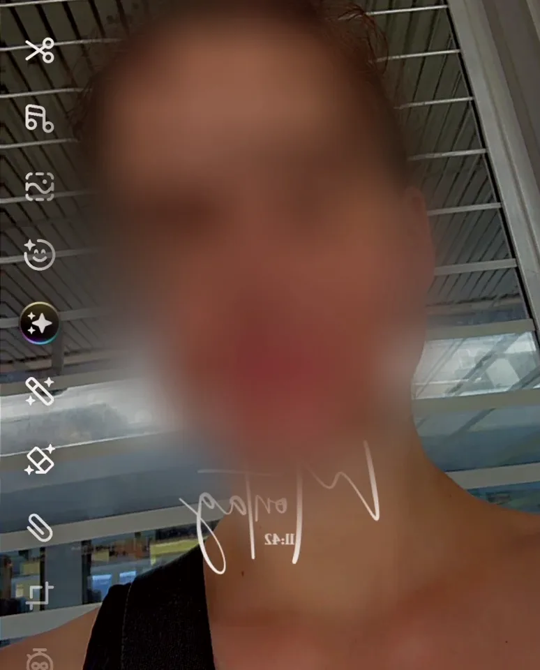 Anjali, 39