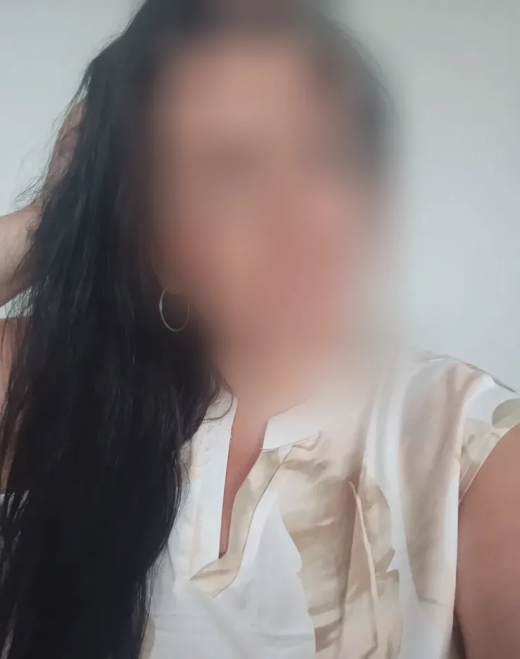 Emma, 38