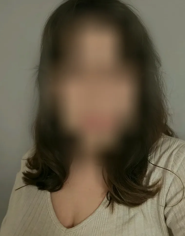 Katie, 26