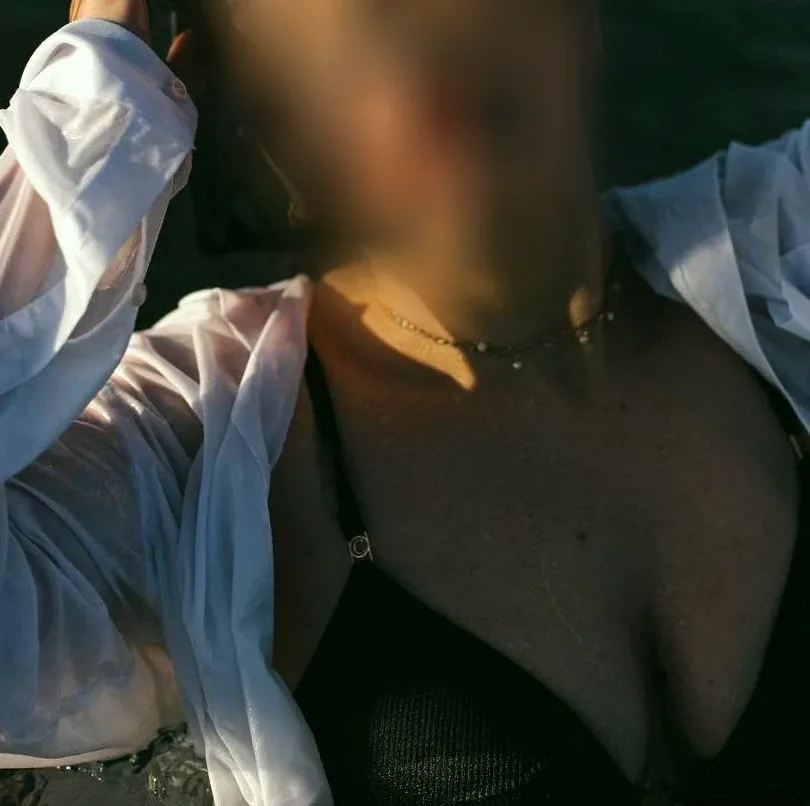 Leanne, 30
