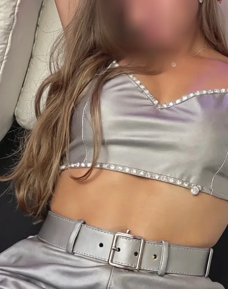 Megan, 23