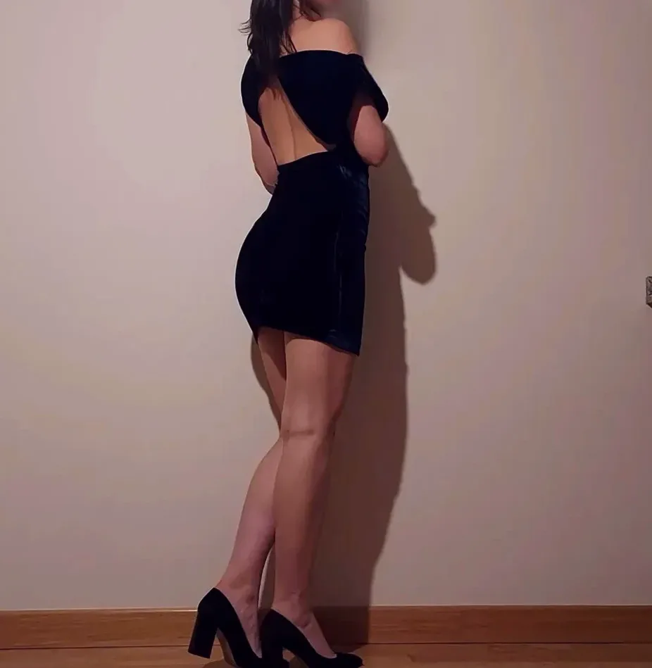 Samantha, 29