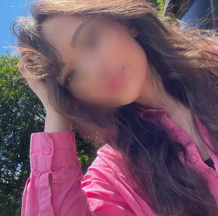 Sana, 25